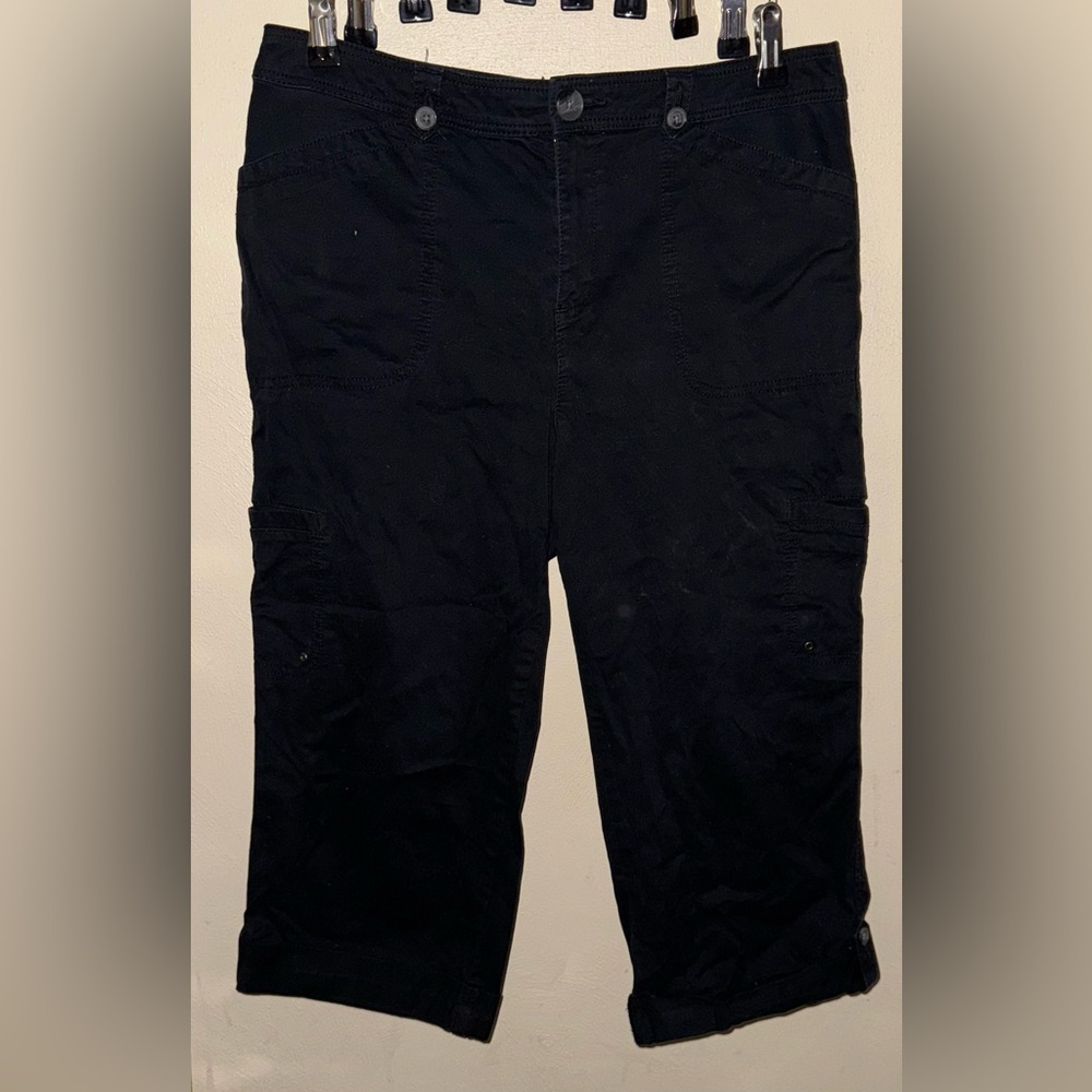 Croft & Barrow women’s capri black Cargo Pants